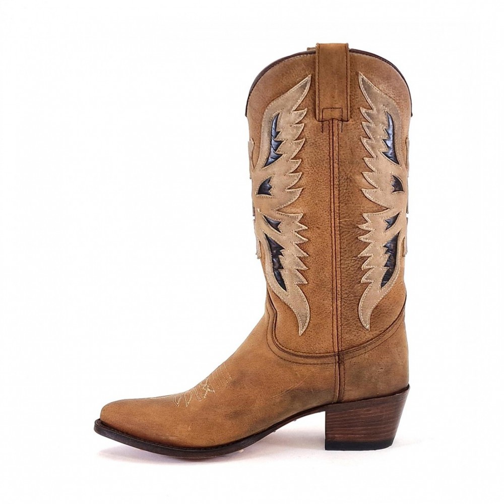 SENDRA águila Lia Floter Tang. Lavado