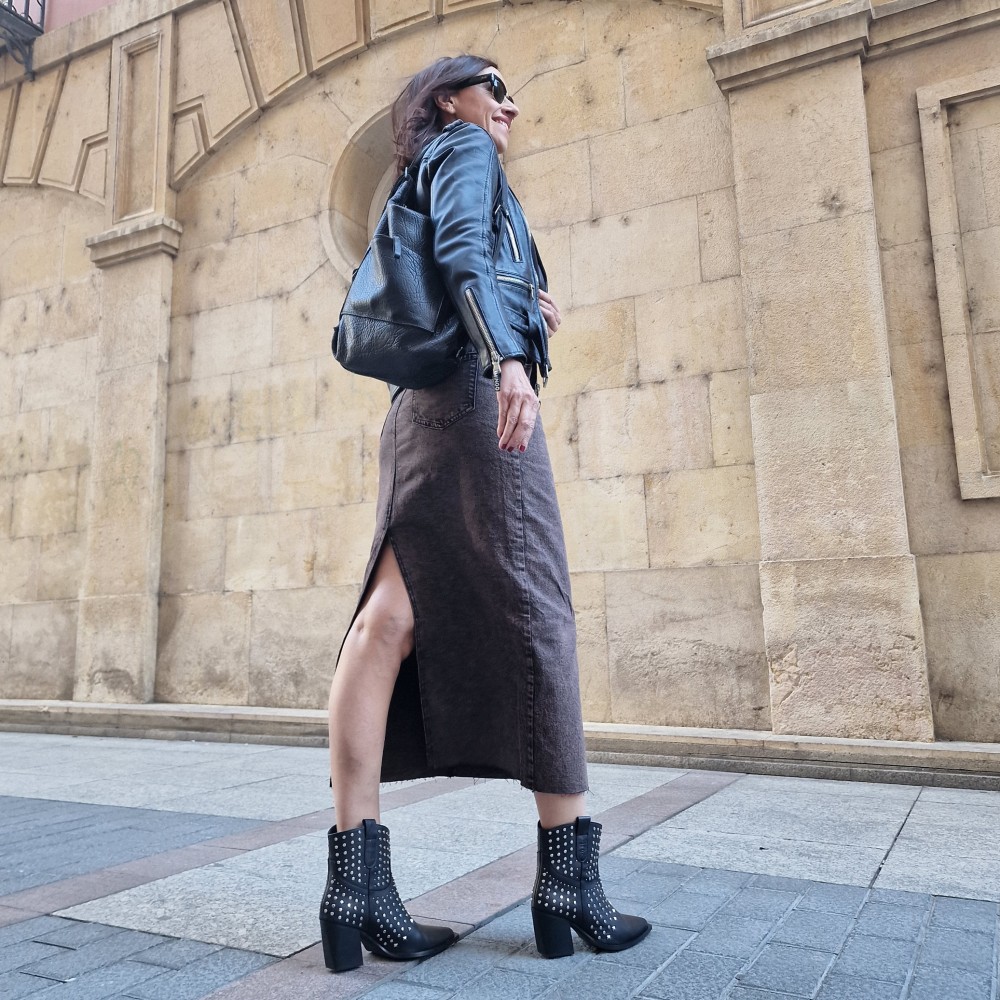 VIENTY botín tacón tachuelas piel... VIENTY botín tacón tachuelas piel...