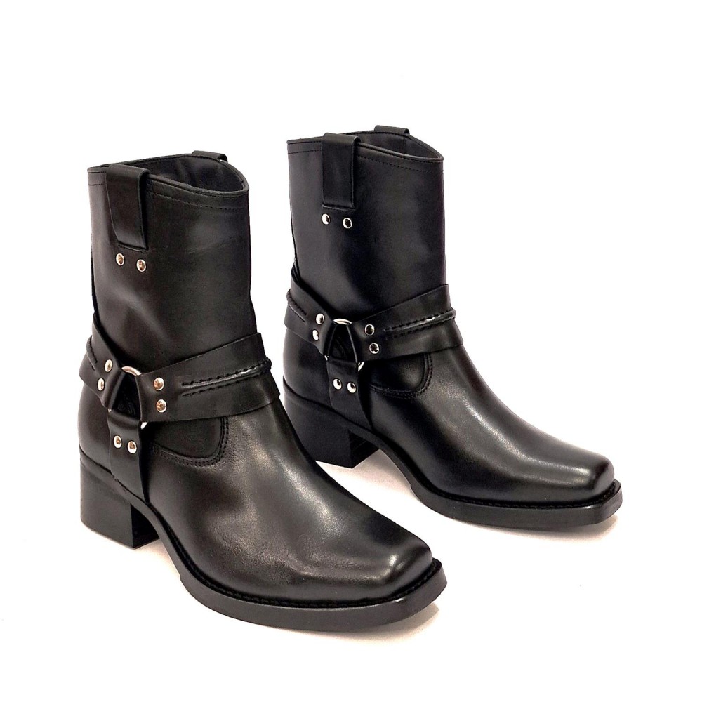 VEXED/LOL biker 0071 Alyna en piel negra VEXED/LOL biker 0071 Alyna en piel negra