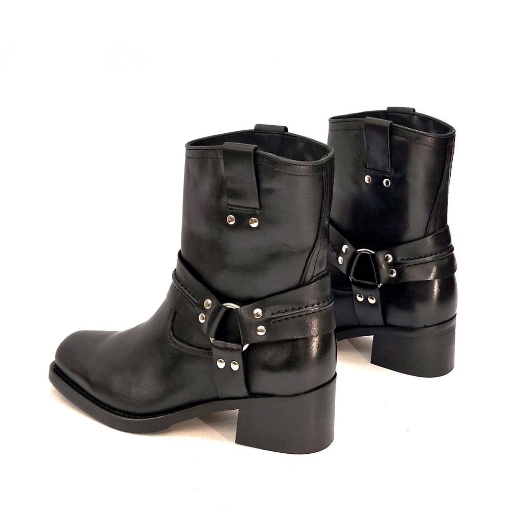 VEXED/LOL biker 0071 Alyna en piel negra VEXED/LOL biker 0071 Alyna en piel negra